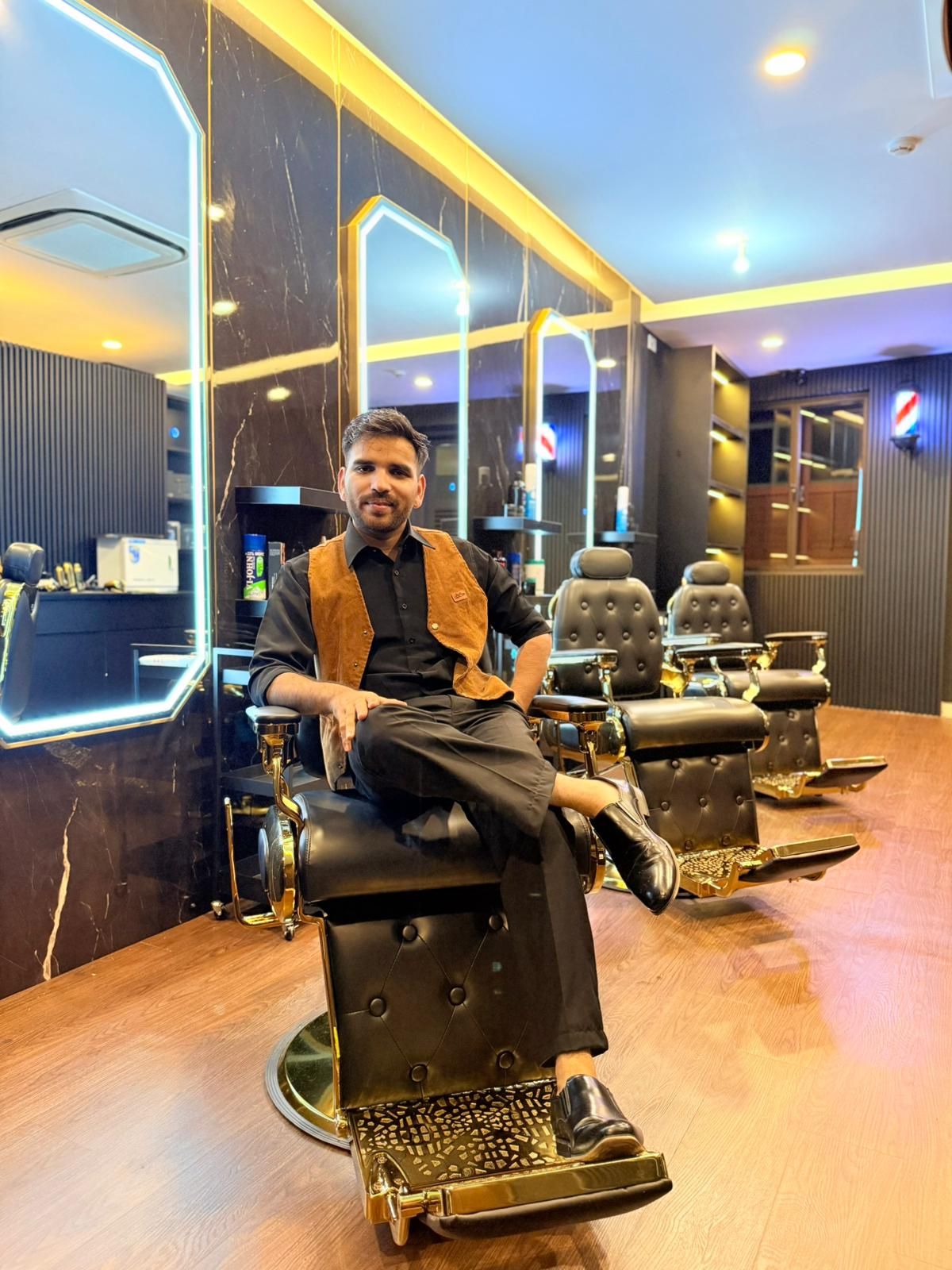 Nawaz — Senior Barber at Platinum Cutz Singapore