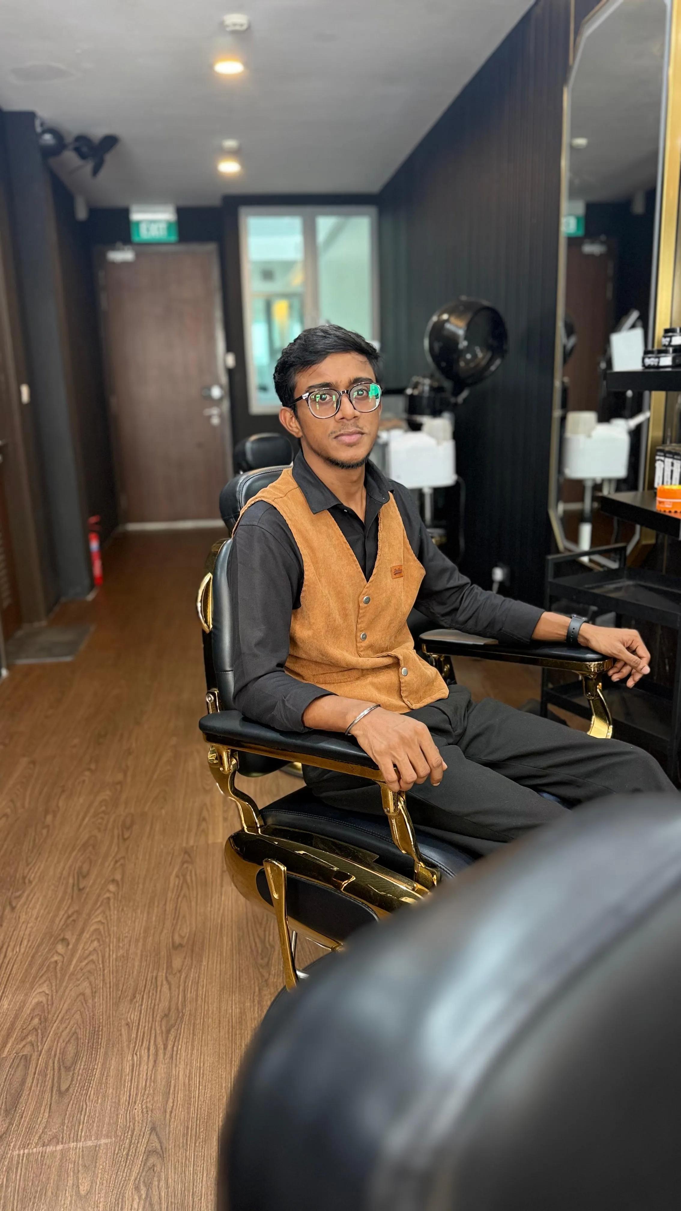 Ugan — Expert Stylist at Platinum Cutz Singapore