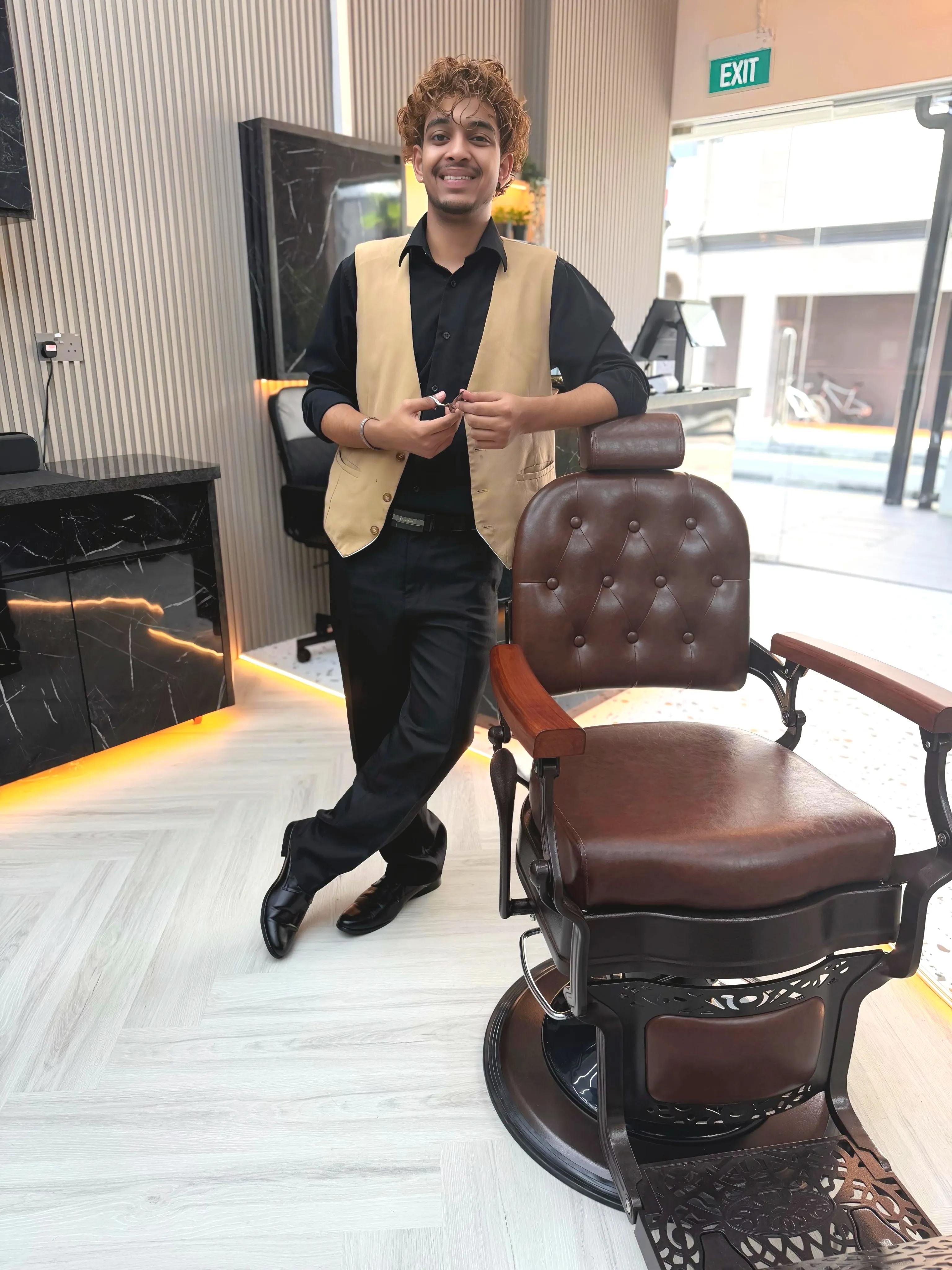 Kamal — barber at Platinum Cutz Singapore